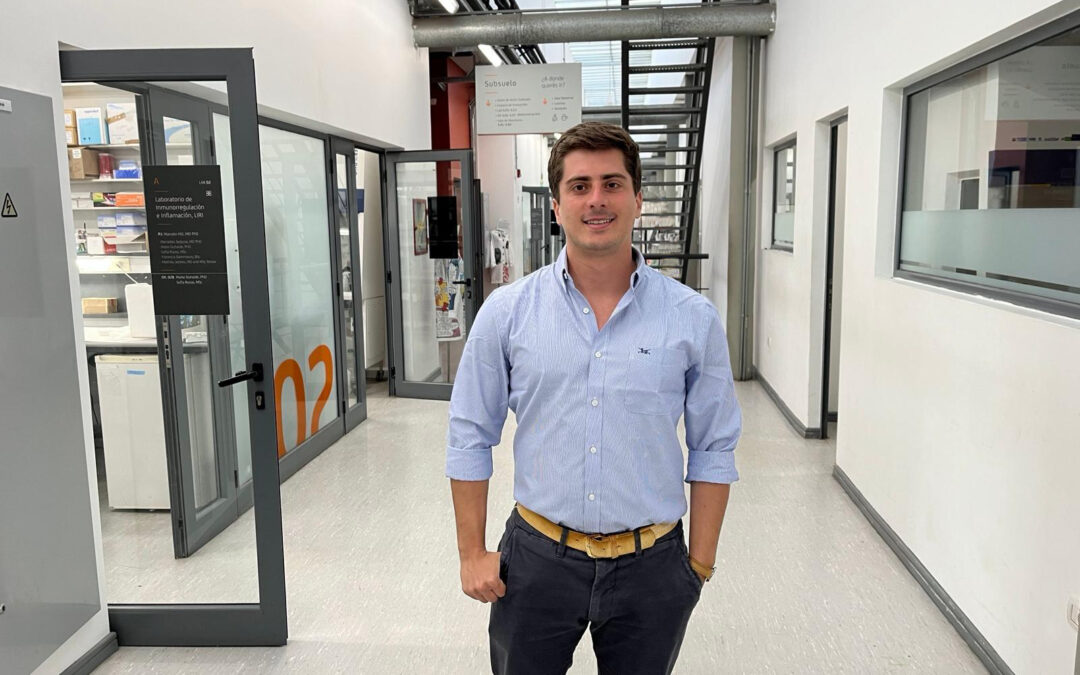Álvaro Cabrera: estudió IA en Emiratos Árabes y volvió a Uruguay para trabajar en B4-RNA